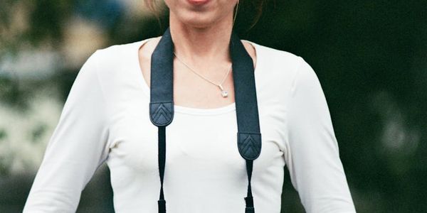 Athlete holding a controlled static pose.